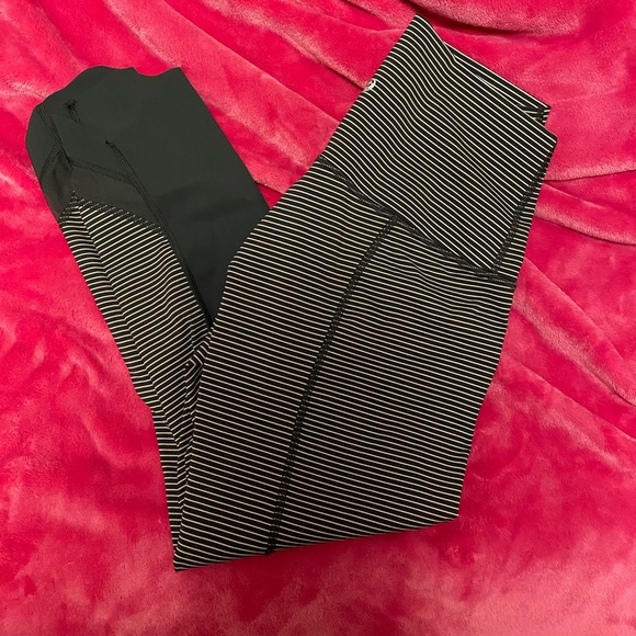 Lululemon Scallop crop - Picture 1 of 4